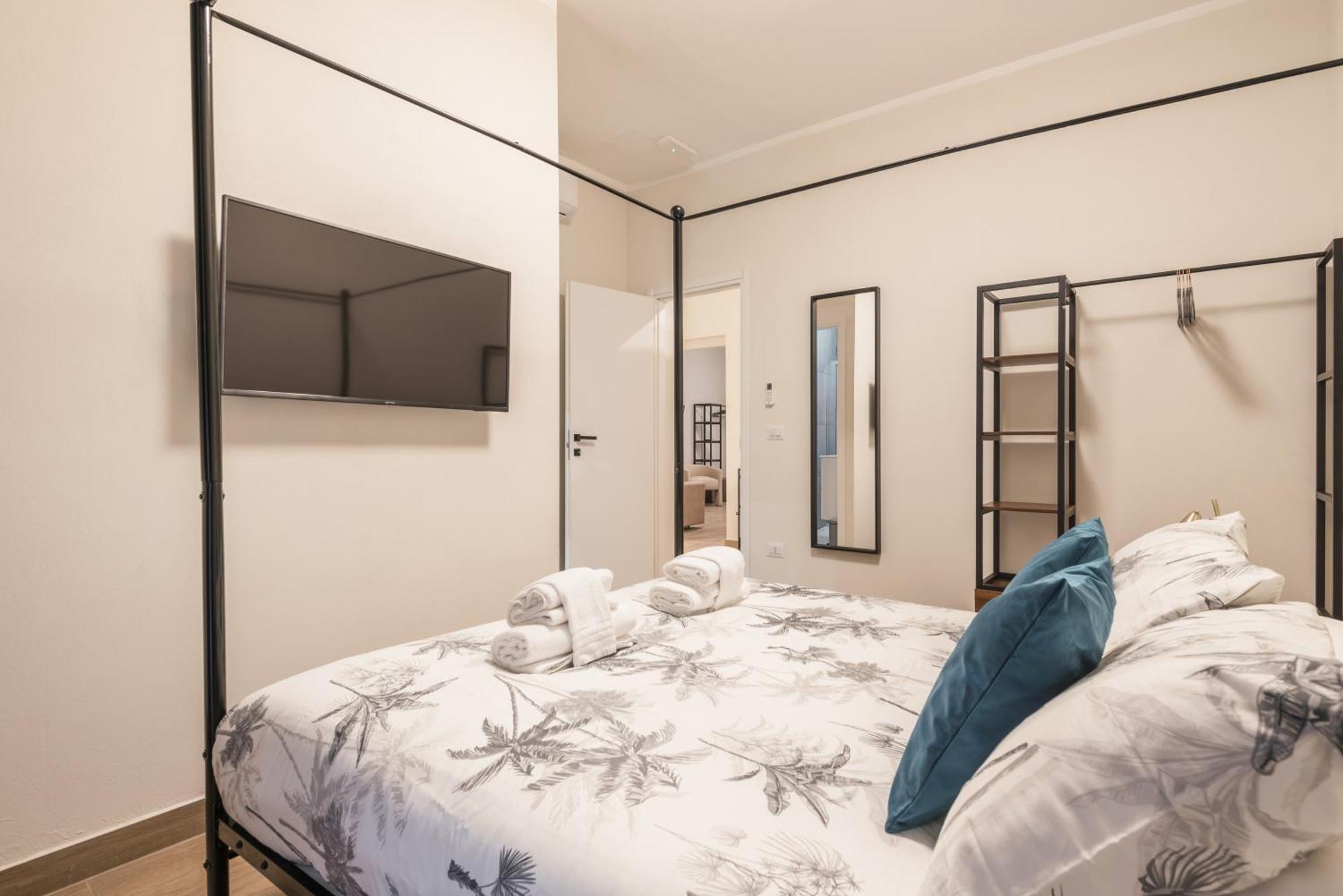 Appartamento C3 Class Apartment, 2 Da Letto, 2 Bagni, Giardino Distante 15 Minuti A Piedi Da Fontana Di Trevi *