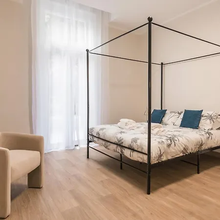 C3 Top Class Apartment, 2 Camere Da Letto, 2 Bagni, Giardino Distante 15 Minuti A Piedi Da Fontana Di Trevi Rome Exterior photo